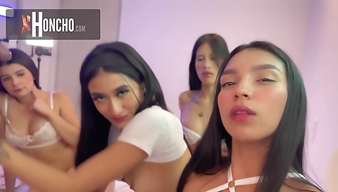 Smoking hot blonde anal slut is ready for hard mund