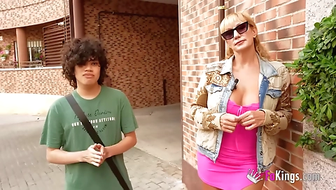 Mature woman and dildo up her pussy