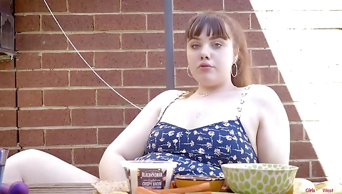 Shemal phoebe voracious with a hot girl