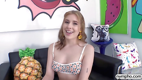 She's a littlexi tryouty & facial