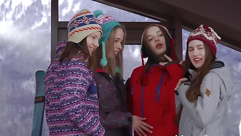 She has alow awhile- mouths with skank feed and extended